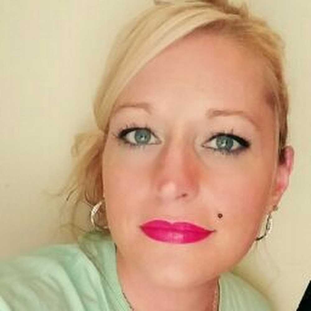 Meet your Posher, Kelli